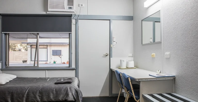 family-room-interconnecting